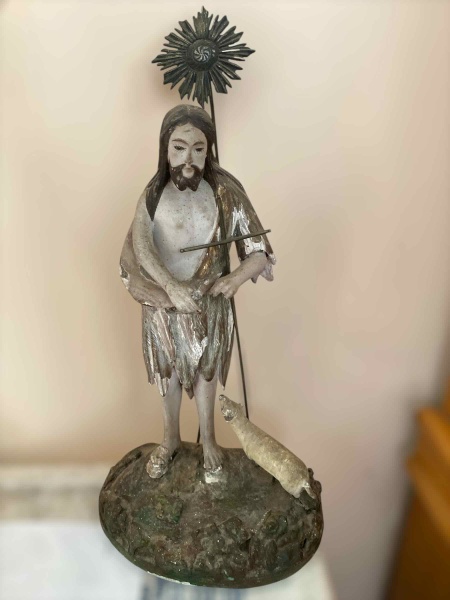 Arte Sacra antiquissimo Sao Joao Batista em madeira rico em detalhes , provavelmente sec VIII resquí