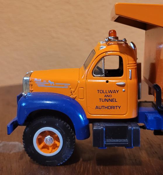 First Gear Mack B-61 1960 Dump Truck 