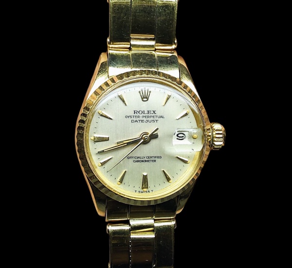Relógio Rolex modelo Oyster Perpetual datejust de ouro MT539.13