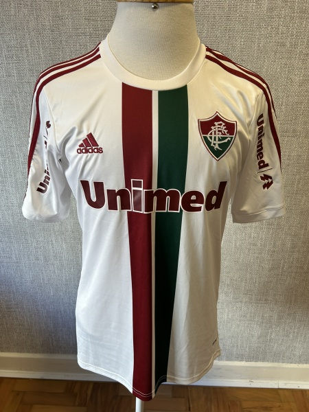 Camisa do Fluminense de Futebol (Conca Nº 8). Produzida pela Adidas. Tamanho M. Com etiqueta. Confor