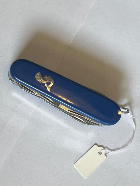 CANIVETE  VICTORINOX SUISSO.  9CM MULTI FUNCOES
