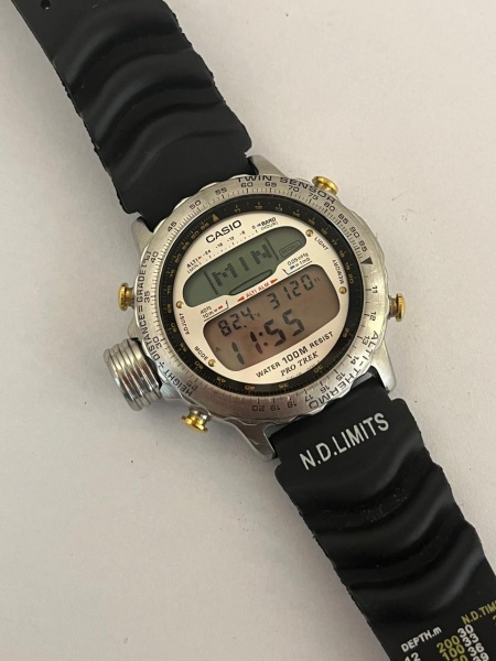 時計 CASIO PRO TREK 7000 RELOGIO CASIO PROTREK ALT-7000 TWIN SENSOR 961. 42MM, FUNCIONANDO