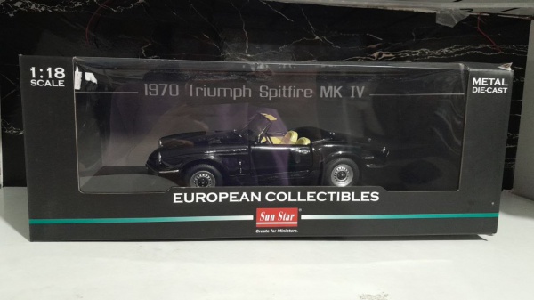 Miniatura  Triumph Spitfire 1921, Escala 118 sun star