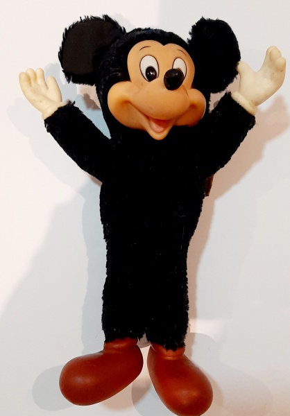 Antigo Boneco Mickey Mouse Anos 80. Com marcas de uso.