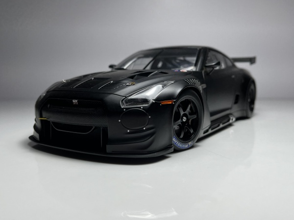 Nissan skyline r35 fia Preto - AutoArt Escala 1/18 miniatura em metal diecast. Possui caixa original