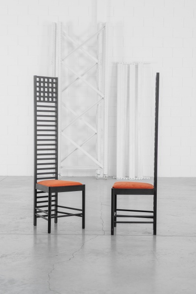 Charles Rennie Mackintosh - 1970 - Par de raras cadeiras Hill