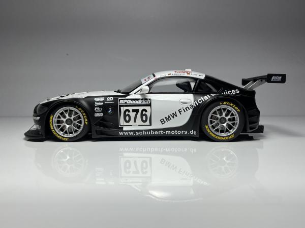 2006 BMW Z4 Coupe Team Schubert Preto / Branco #676 Dun