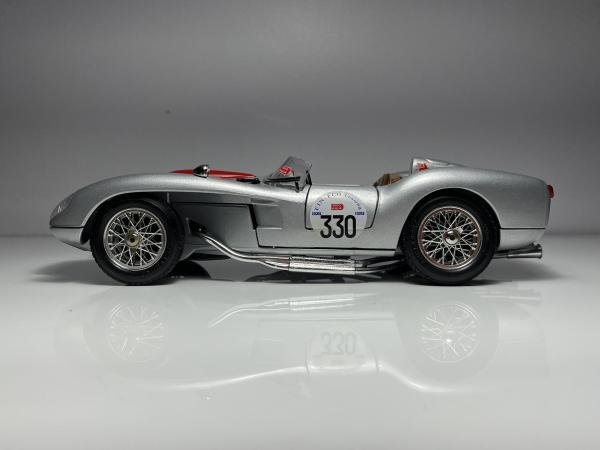 1957 Ferrari 250 Testa Rossa Prata #330 - Burago Escala