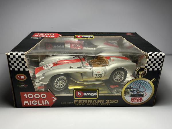 1957 Ferrari 250 Testa Rossa Prata #330 - Burago Escala