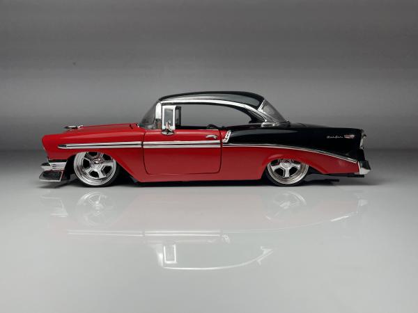 1956 Chevrolet Bel Air Preto e Vermelho - Jadatoys Esca