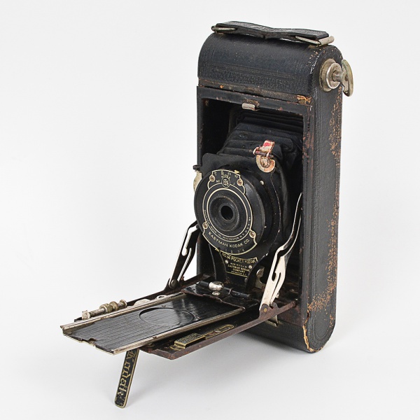 Câmera Vintage Eastman Kodak No. 1A Pocket Kodak (c. 19
