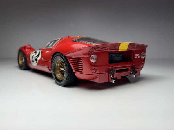 Ferrari 330 P4 Vermelho #24 - Jouef Evolution Escala 1/