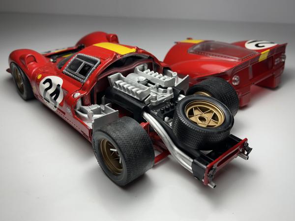 Ferrari 330 P4 Vermelho #24 - Jouef Evolution Escala 1/