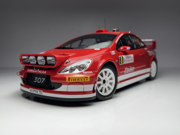 Peugeot 206 WRC Prata e Vermelho #1 M. Gronholm e T.Rau