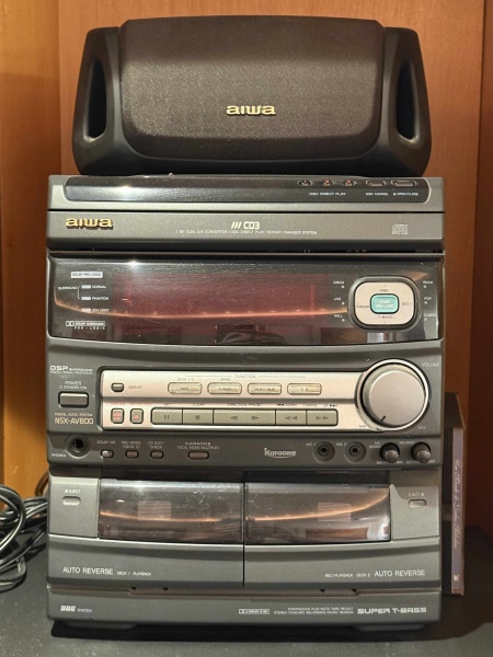 AIWA - modelo NSX AV800 - aparelho de som vintage com 2 caixas de