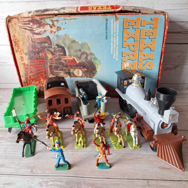 RARO E ANTIGO SET DA GULLIVER / CASABLANCA ASSALTO AO