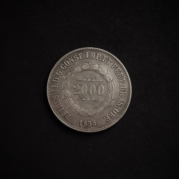 Moeda do Brasil. 2000 réis 1855, prata. MBC+. Catálogo Amato 617 marca 330. Cunhadas apenas 300.244 moedas.