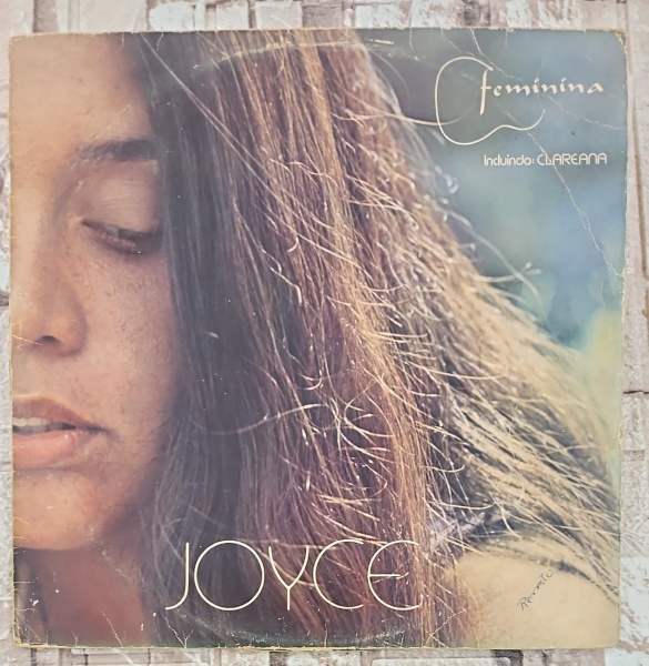 Joyce- Feminina; 1980; EMI-31C064422862; Disco em boas condições (VG+) e capa apresentando desgastes (VG); LP DISCO DE VINIL.