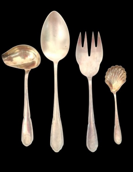 Lote com quatro talheres de servir da PRATA WOLF .