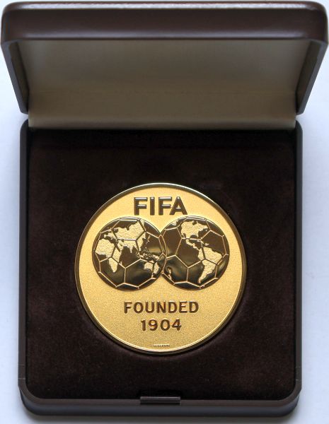 Medalha da FIFA - 1992 - 48º Congresso da FIFA em Zurich - 50 mm - OFICIAL - Na caixa