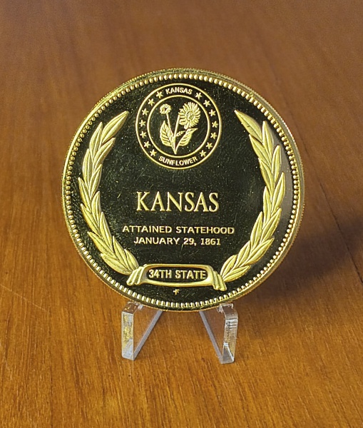 MEDALHA AMERICANA KANSAS PRATA (.925) 34 GRAMAS 38mm , BANHADA A OURO LINFA FC.