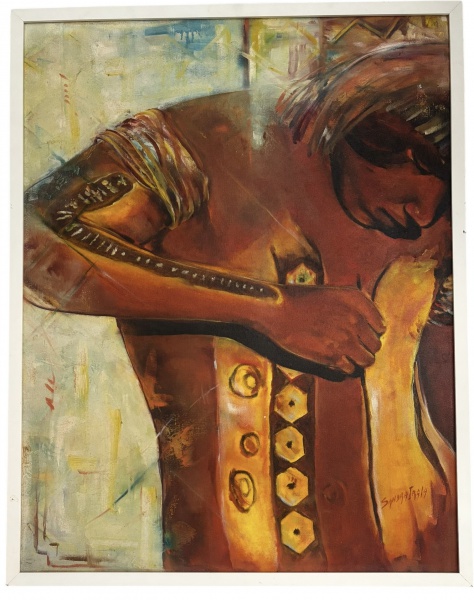 SANDRA ITALA (2005)O Preparativo  Óleo sobre tela.Releitura de fotografia extraída do livro Xingu, de Maureen Bisilliat e dos irmãos Villas-Bôas, retratando figura indígena em ritual de pintura corporal. Cores terrosas e gestual expressivo evidenciam a força simbólica da cultura nativa.Assinada no canto inferior direito, identificada e datada no verso.Moldura simples em madeira branca. Medida total 73 x 93 cm.