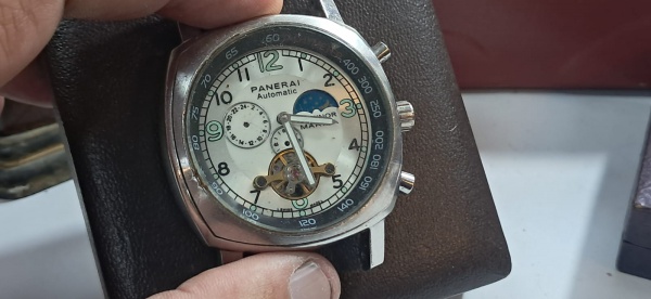 RELÓGIO - relógio no estilo  Panerai Luminor Marina Automático, caixa em aço cromado. Sem pulseira.