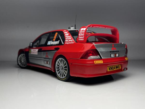 Mitsubishi Lancer WRC05 Prata e Vermelho Rovanpera #9 -