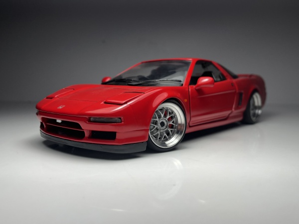 Honda NSX TypeS Vermelho - Kyosho Escala 1/18 miniatura em metal diecast. Possui caixa original. Carro de coleção com aprox 25CM. Possui partes moveis conforme fotos. CAR18.