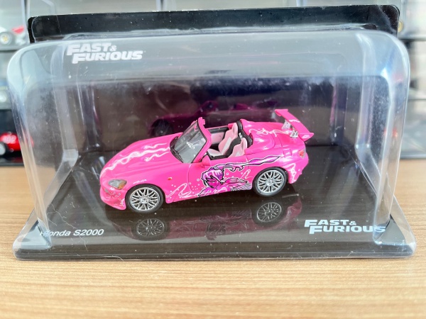 Miniatura carrinho Honda S2000. Coleção Velozes e Furiosos Edição Espanhola. Escala 1/43, aprox. 9,5cm. Acompanha revista. Embalagem Lacrada. Conforme fotos.