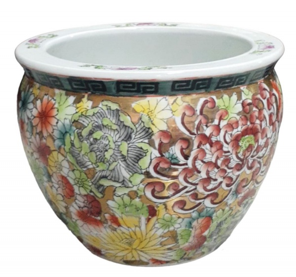 Cachepot de porcelana oriental antigo, lindo nos detalhes filetados em ouro 24k, medindo 21 cm de diâmetro.