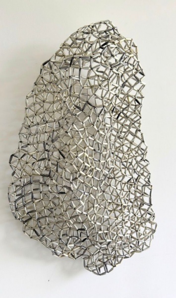 CROCHET DE CONTAS, 90 X 50 X 25 (2016)