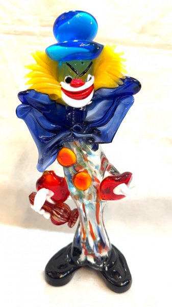 Murano - Bela Escultura em vidro artístico de Murano multicolorido representando Palhaço. Med. 26 X 12 cm.