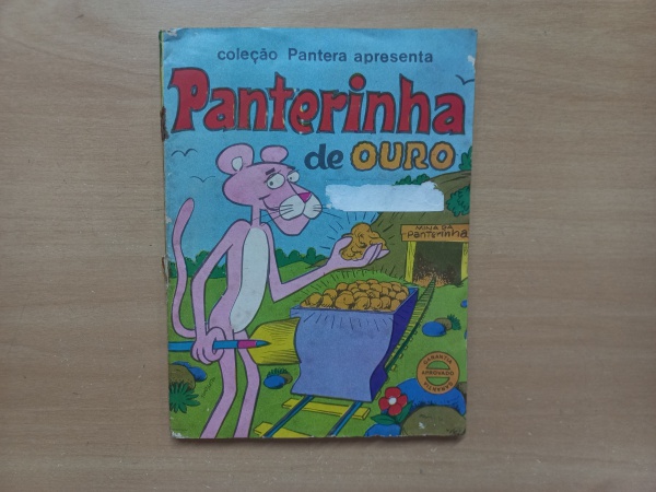 Álbum de figurinhas de prêmios Panterinha de Ouro (incompleto) editora Pedro Trota anos 70, no estado como mostram as fotos, figurinhas da prinmeira página arrancadas e capa solta dos grampos.