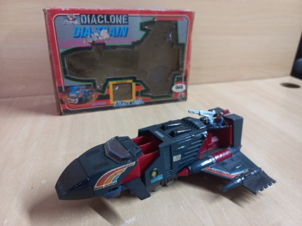 Antigo brinquedo Diaclone Dia-train da Takara GIG anos 80, no estado como mostram as fotos.