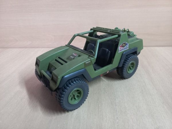 Antigo Brinquedo Carro Jipe de Ataque V.A.M.P da Comandos em Ação da Estrela de 1982, no estado como mostram as fotos.
