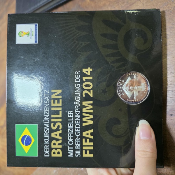 Joias . Moeda Comemorativa de OURO da Copa do Mundo FIFA 2014. foto 7