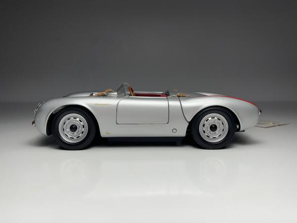 1954 Porsche 550 Spyder Prata - CMC Escala 1/24 , minia