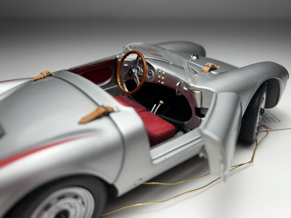 1954 Porsche 550 Spyder Prata - CMC Escala 1/24 , minia