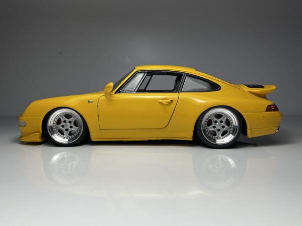 1993 Porsche 911 Carrera RS Amarelo - Burago Escala 1/1