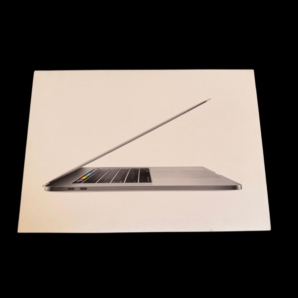 MacBook Pro 15 Retina Apple Intel Core i7 Quad-Core 2.8 GHz. 16 GB