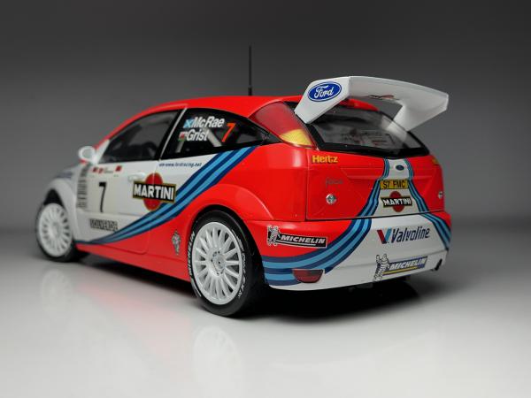 Ford Focus WRC #7 Branco, Vermelho e Azul Martini - Act