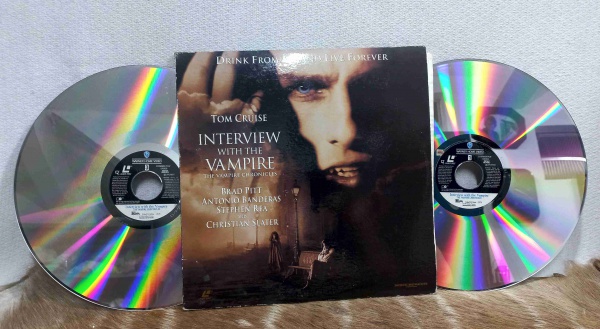 LASER DISC MORTAL KOMBAT- Disco e capa bem conservados.