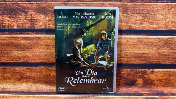 DVD, Um Dia Para Relembrar, com Al Pacino e Mary Elizabeth Mastrantonio, Spectra Nova. Em ótimo estado. Para colecionador. R15068