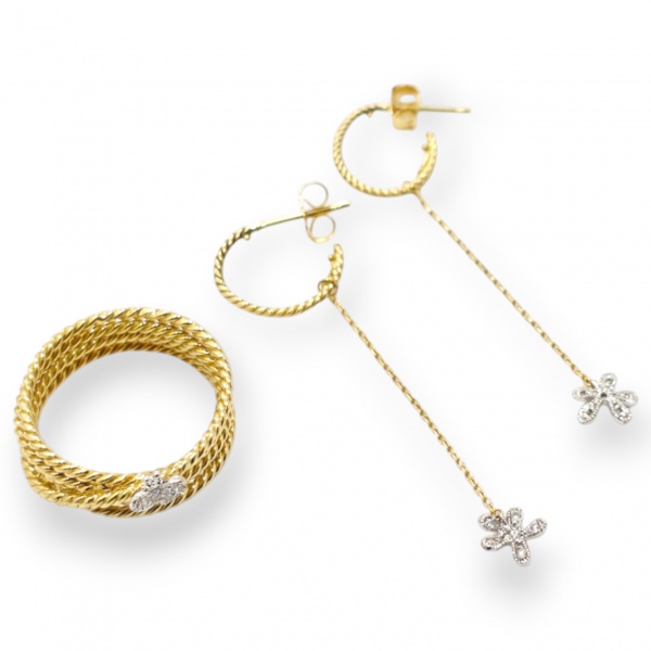 Joias . Brinco argola cravejado com diamantes em ouro amarelo, foto 1