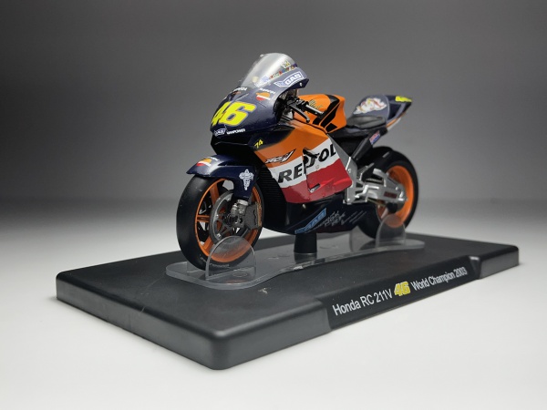 2003 Honda RC 211V #46 Valentino Rossi World Champion A