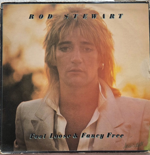 Joias . Rod Stewart - Foot Loose & Fancy Free - 1977. Capa e Disco em excelente estado. ...