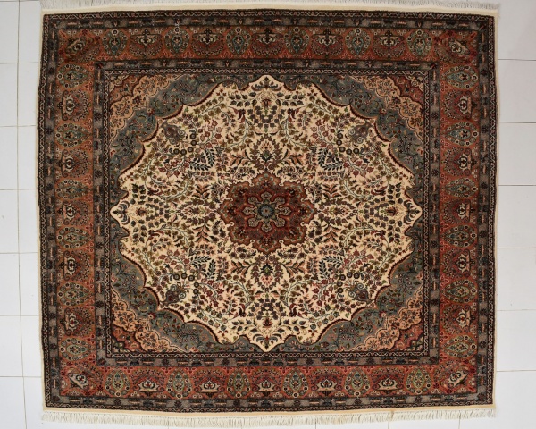 Joias . Tapete Tabriz Mahi Persa Royal med. 2,45 x 3,05 = 7,47 foto 1