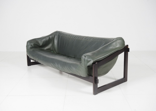 Percival Lafer - Brasil, C.1970 | Belíssimo e bem conservado  sofá  modelo MP-79, estrutura executad