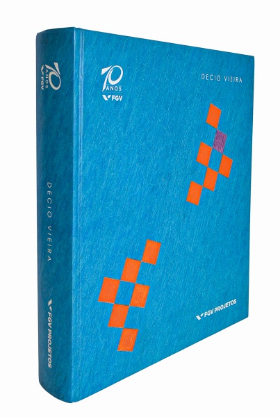 Joias . Livro: "MÓVEL MODERNO BRASILEIRO", organizado p foto 3